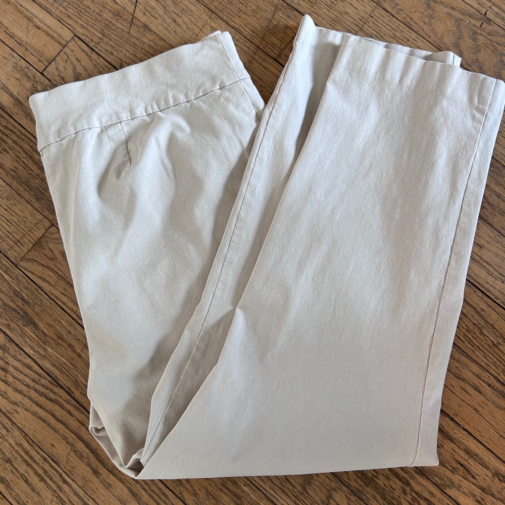 TALBOTS size 16 stretchy pull-on pants beige color